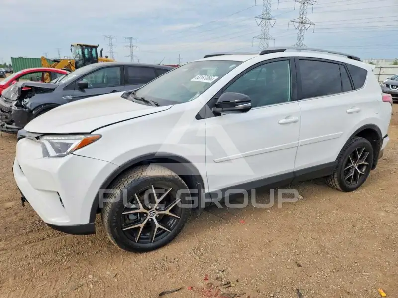 2018 Toyota RAV4 фото