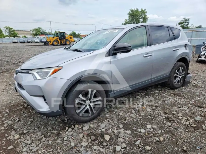 2018 Toyota RAV4 photo