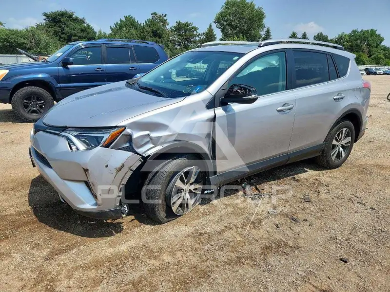 2018 Toyota RAV4 photo