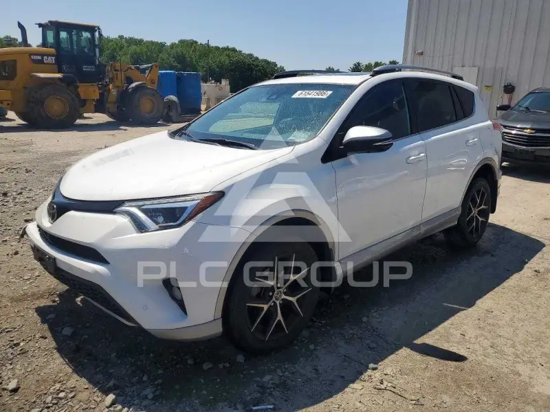2018 Toyota RAV4 фото