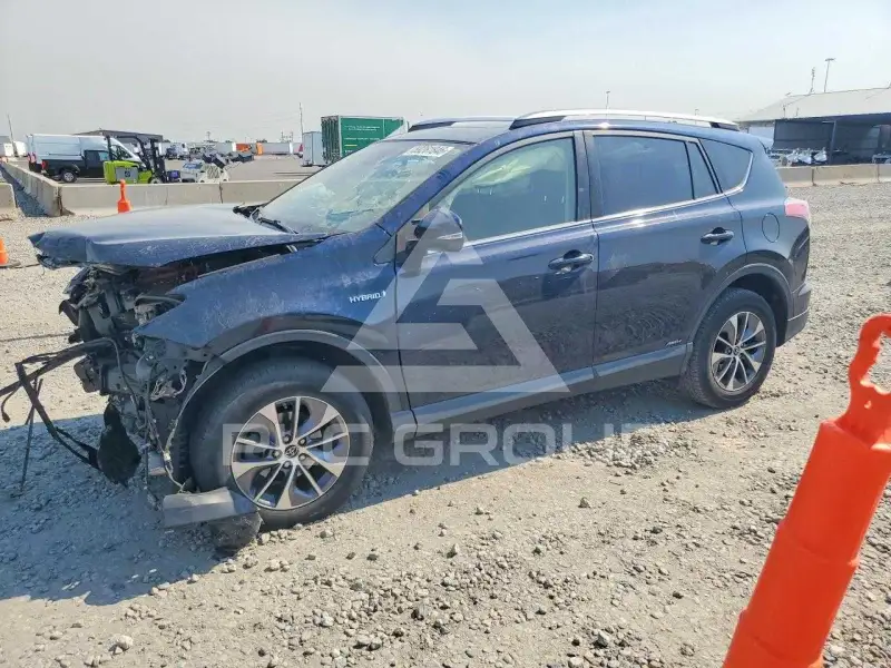 2018 Toyota RAV4 фото