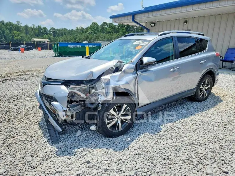 2018 Toyota RAV4 фото