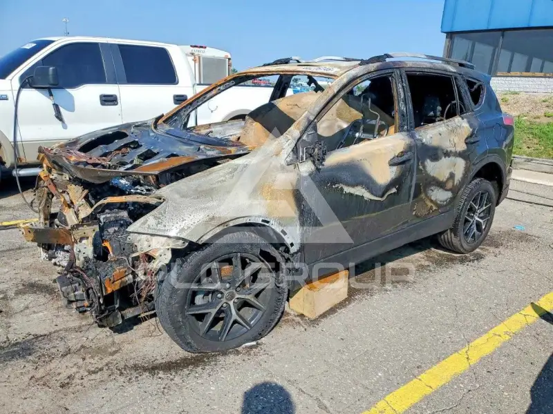 2018 Toyota RAV4 photo