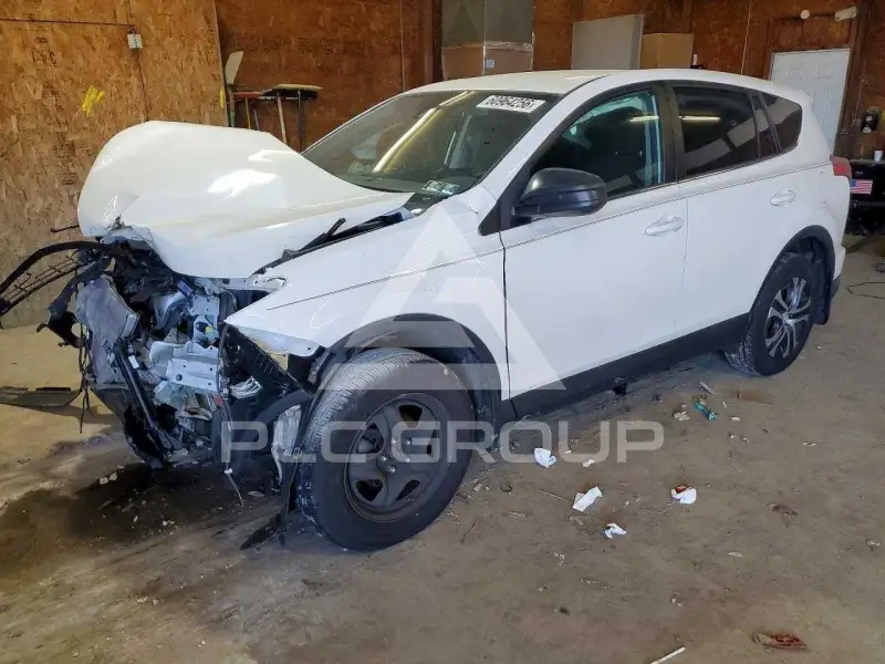 2018 Toyota RAV4 фото