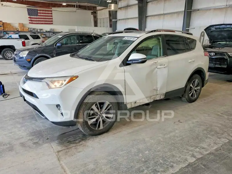 2018 Toyota RAV4 photo
