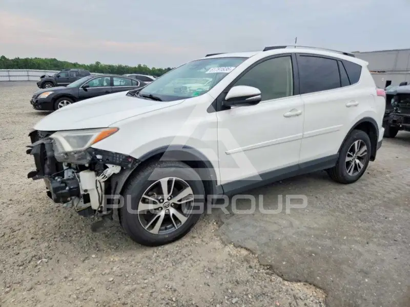 2018 Toyota RAV4 photo