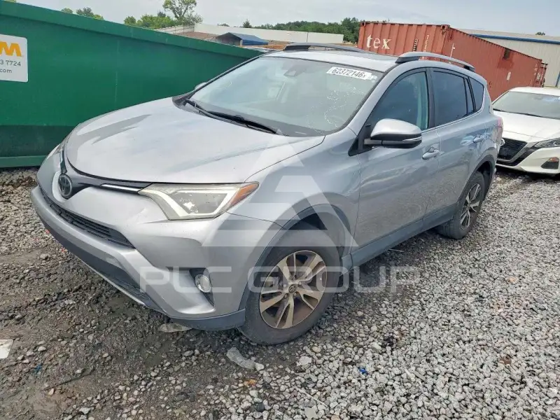 2018 Toyota RAV4 фото