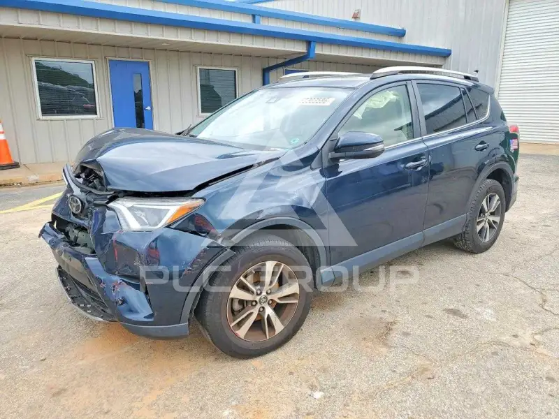 2018 Toyota RAV4 фото
