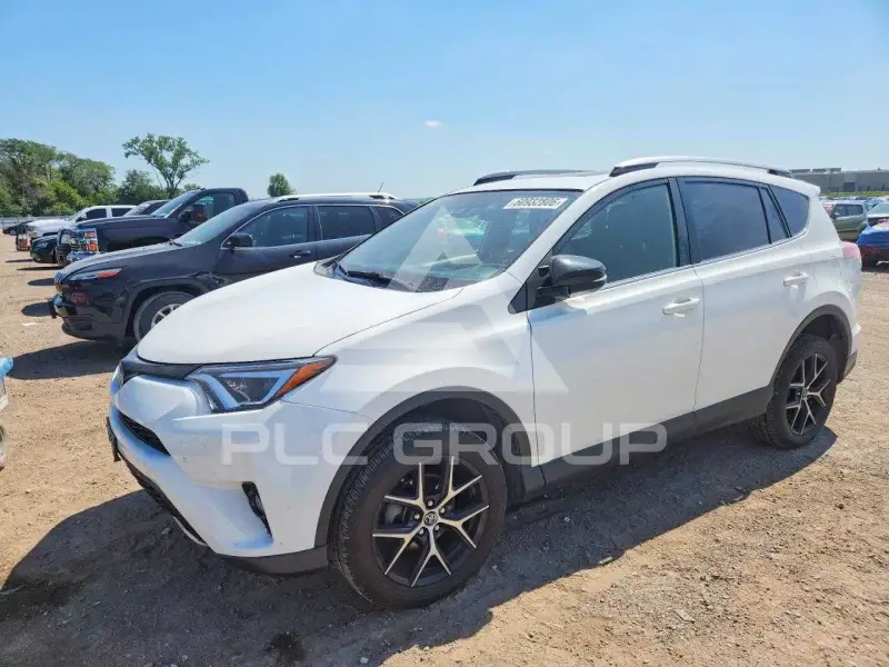 2018 Toyota RAV4 фото