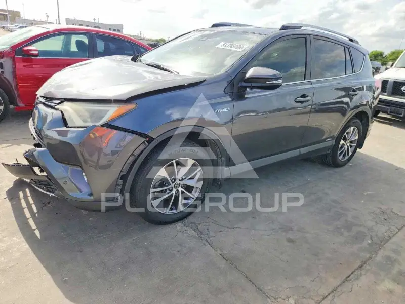 2018 Toyota RAV4 фото
