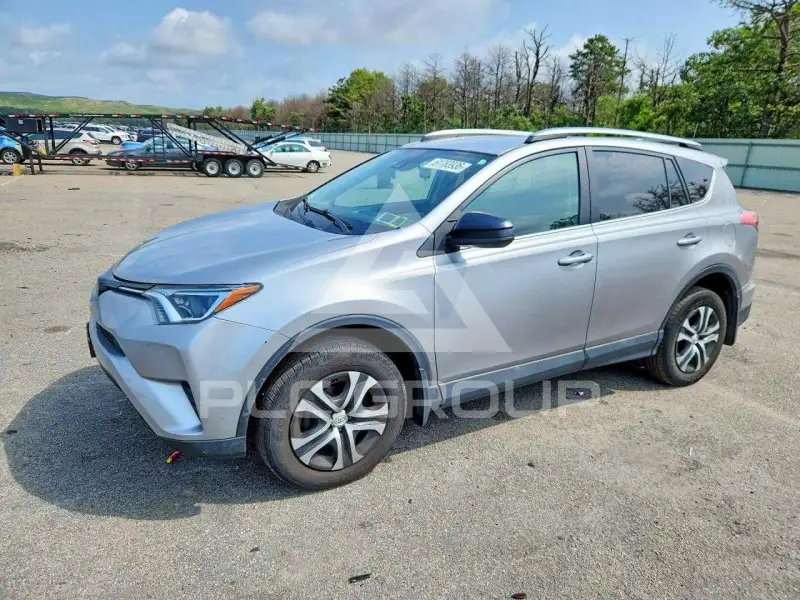 2018 Toyota RAV4 фото
