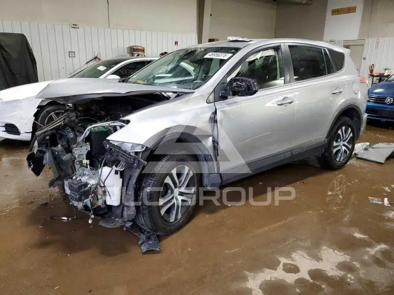 2018 Toyota RAV4 фото