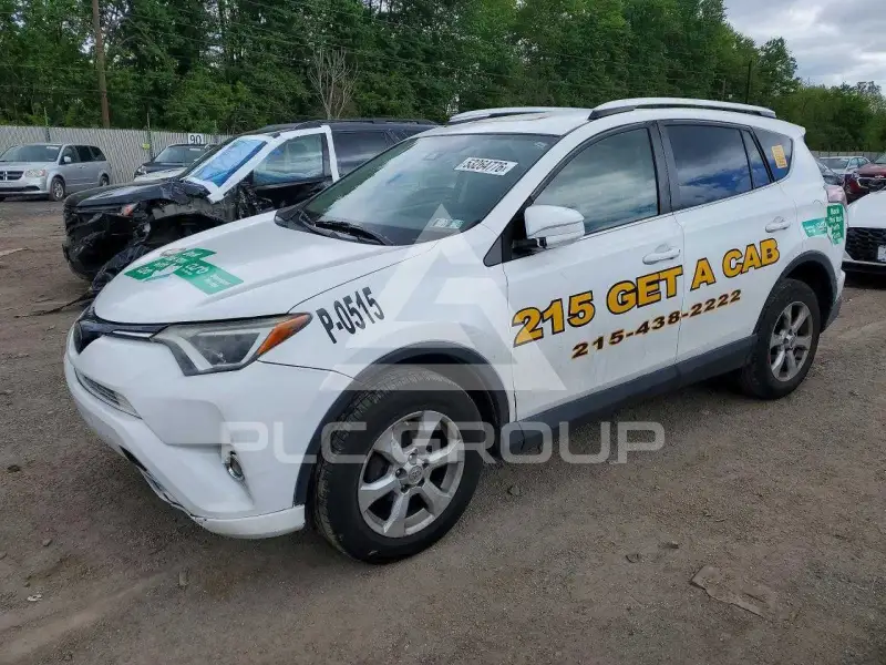 2018 Toyota RAV4 фото