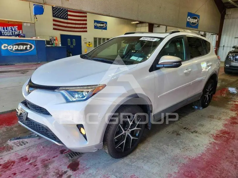 2018 Toyota RAV4 фото
