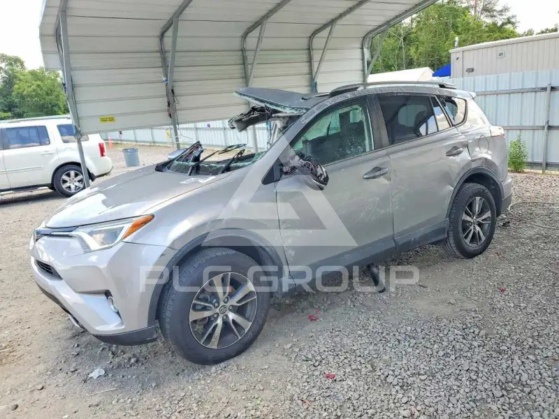2018 Toyota RAV4 фото
