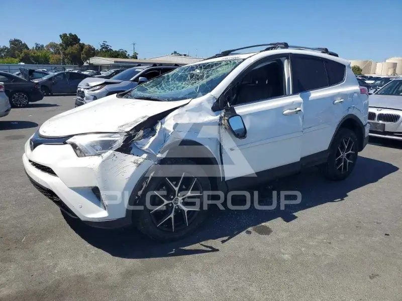 2018 Toyota RAV4 фото