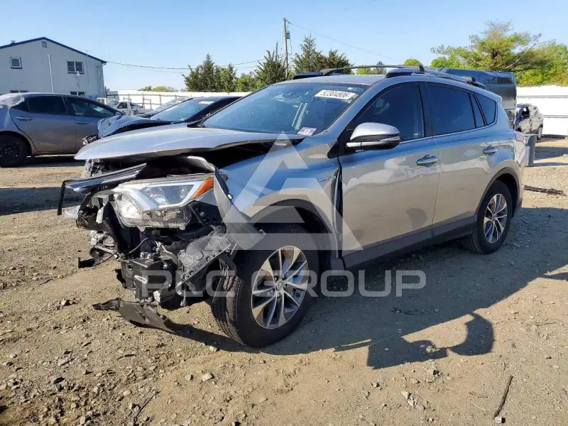 2018 Toyota RAV4 фото