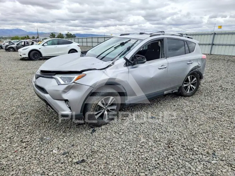 2018 Toyota RAV4 photo