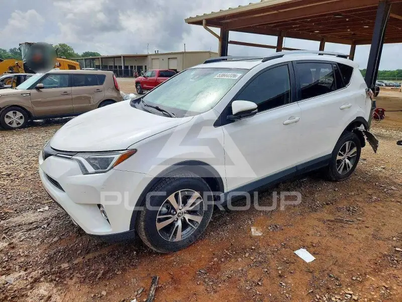 2018 Toyota RAV4 фото