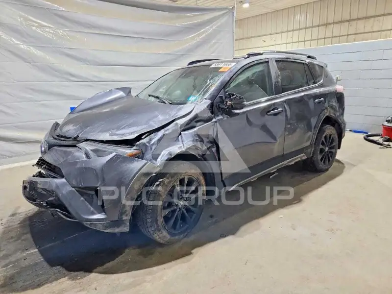2018 Toyota RAV4 фото