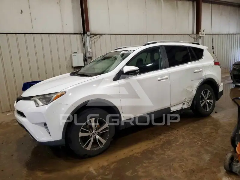 2018 Toyota RAV4 фото