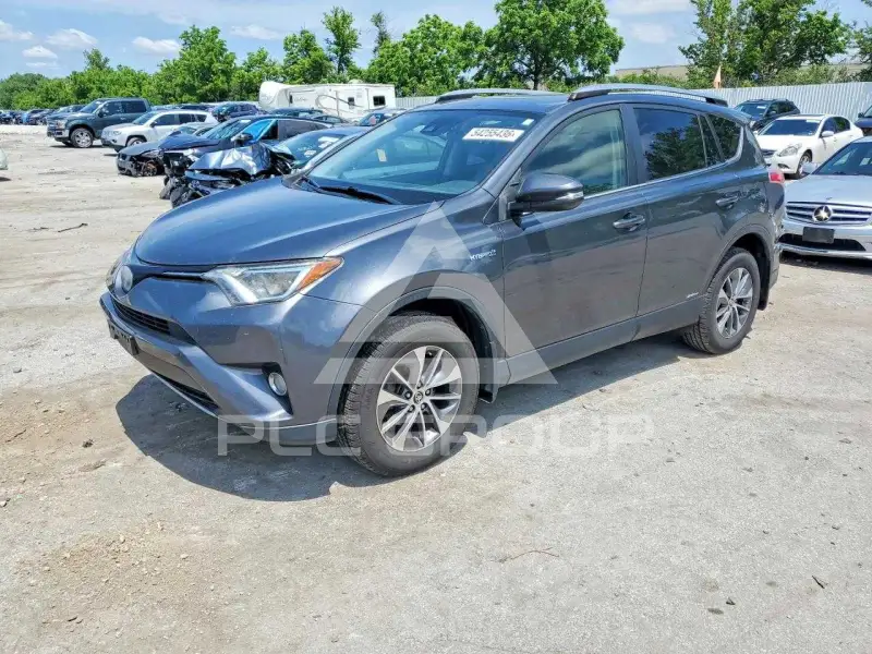 2018 Toyota RAV4 photo