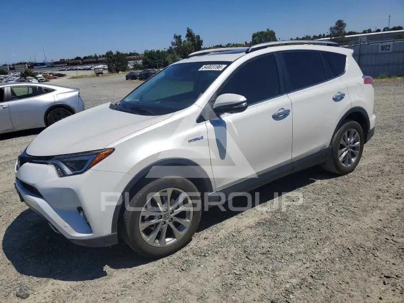 2018 Toyota RAV4 photo