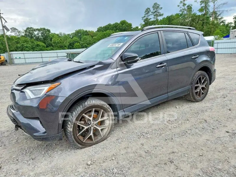 2018 Toyota RAV4 фото