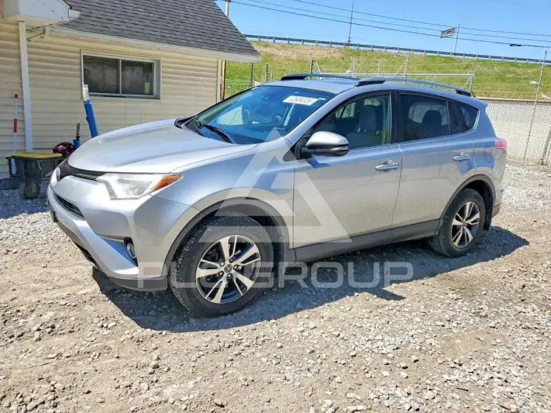 2018 Toyota RAV4 фото