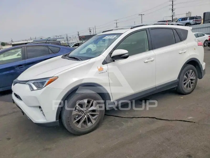 2018 Toyota RAV4 фото