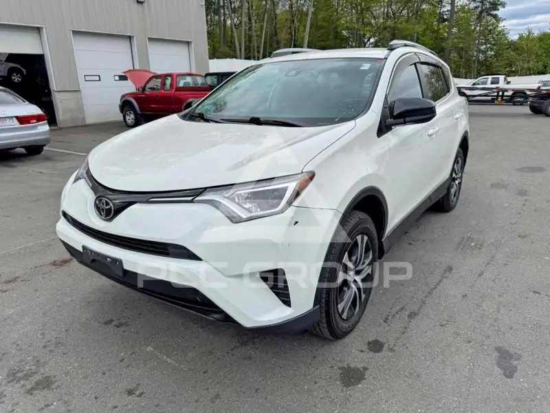 2018 Toyota RAV4 фото