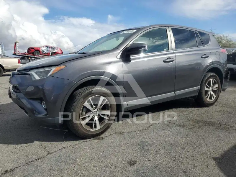 2018 Toyota RAV4 фото