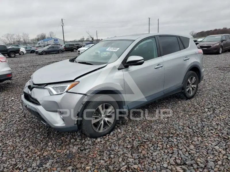 2018 Toyota RAV4 фото