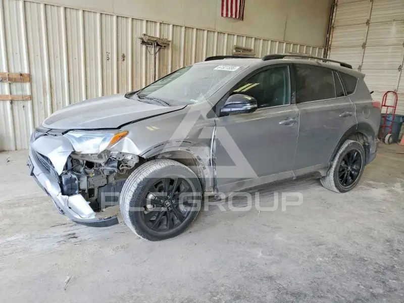2018 Toyota RAV4 photo
