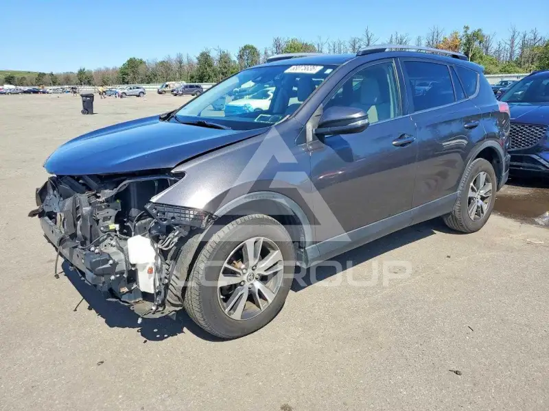 2018 Toyota RAV4 фото