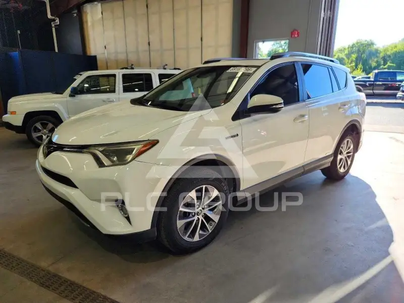 2018 Toyota RAV4 photo