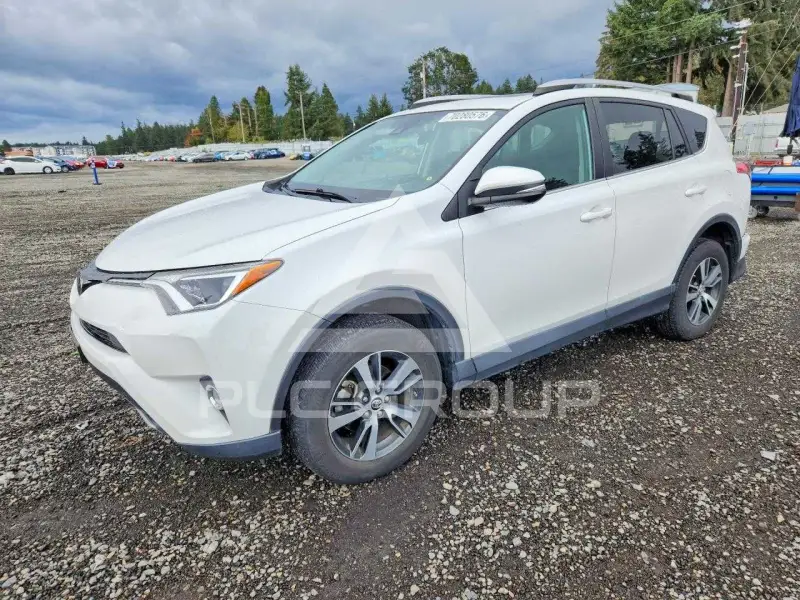 2018 Toyota RAV4 фото