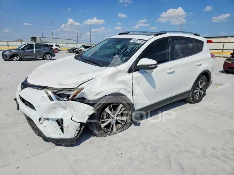2018 Toyota RAV4 фото