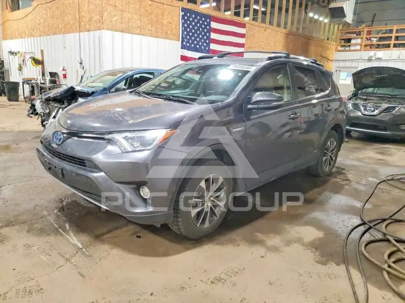 2018 Toyota RAV4 photo