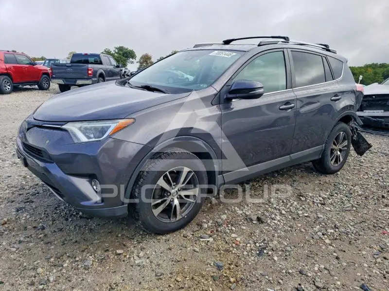 2018 Toyota RAV4 photo