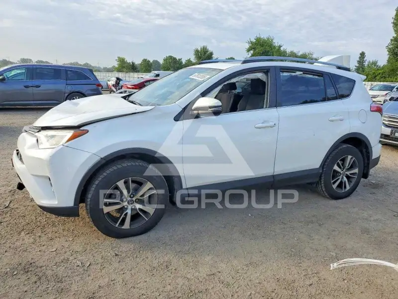 2018 Toyota RAV4 photo