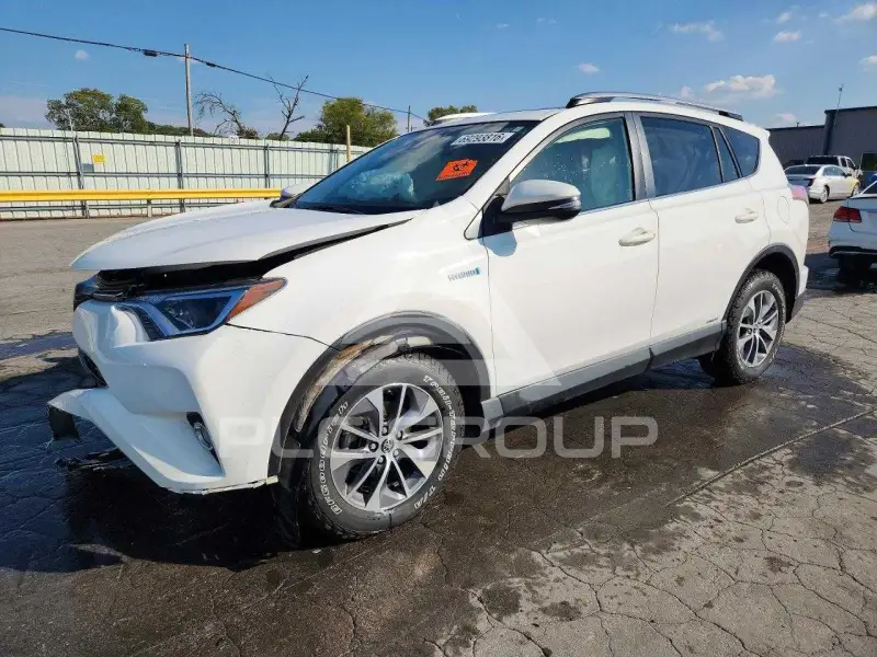 2018 Toyota RAV4 фото
