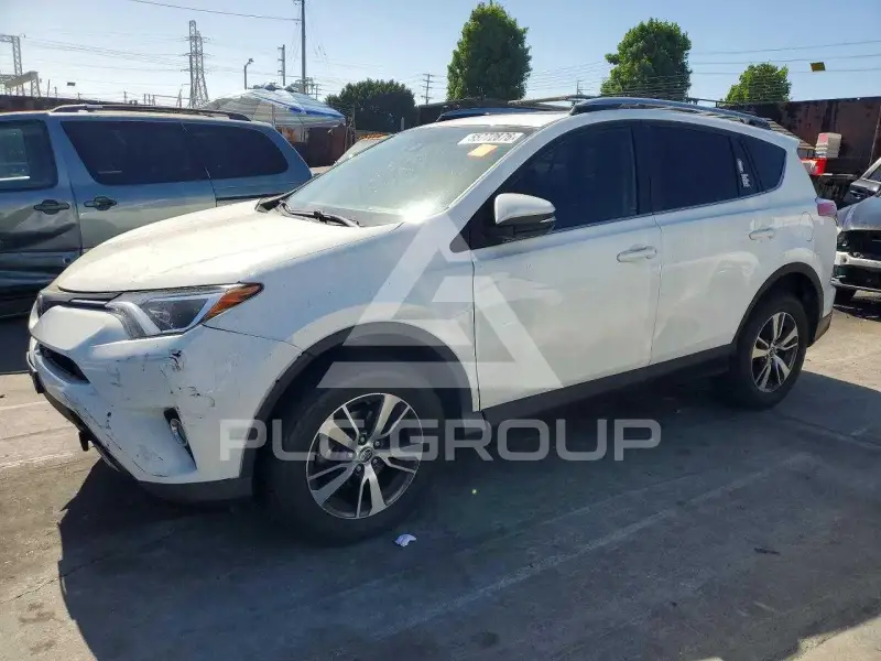 2018 Toyota RAV4 фото
