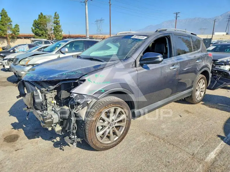2018 Toyota RAV4 фото