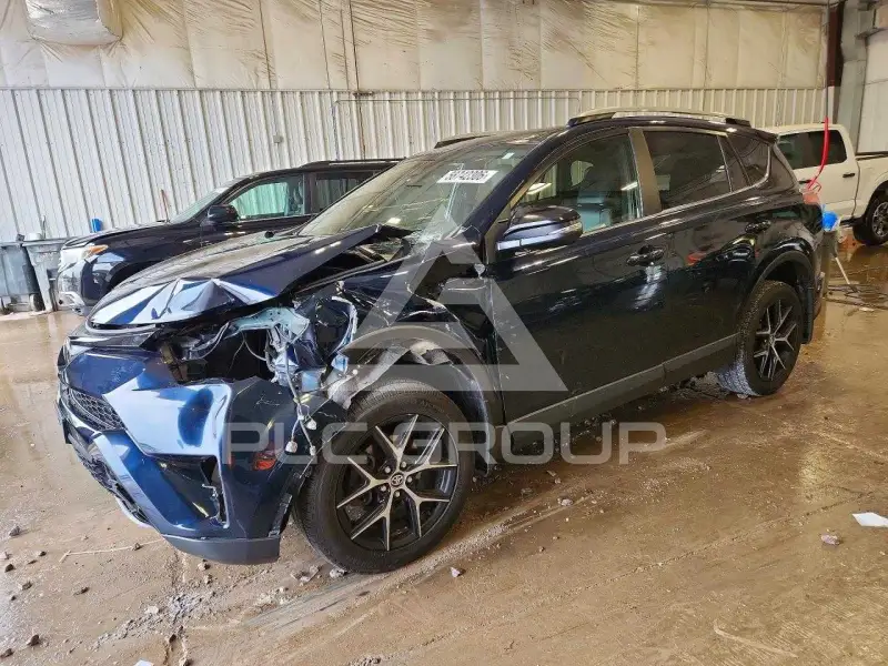 2018 Toyota RAV4 photo