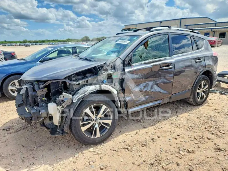 2018 Toyota RAV4 фото