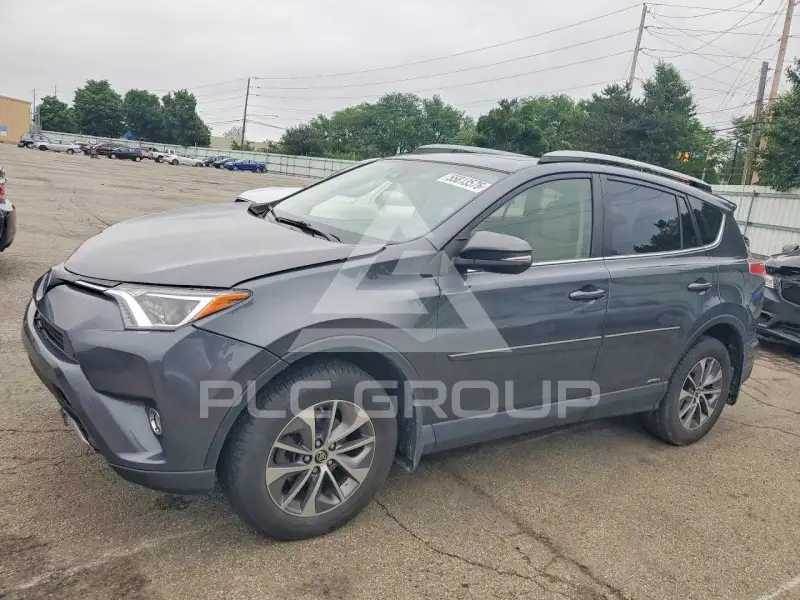2018 Toyota RAV4 photo