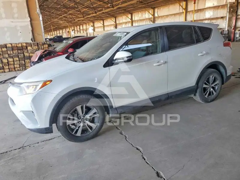 2018 Toyota RAV4 фото