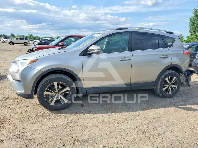 2018 Toyota RAV4 фото