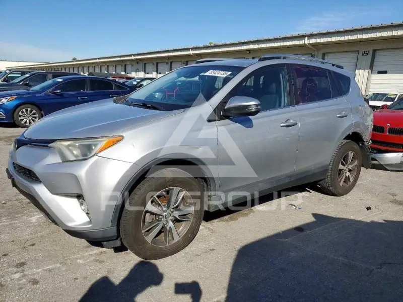 2018 Toyota RAV4 photo